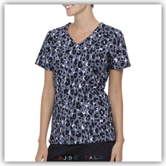 Scrubstar Animal Chic V-neck Animal Print Scrubs Top - S - Picture 1 of 4